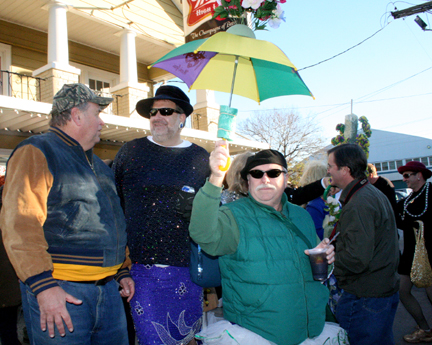 Mardi-Gras-2008-Phunny-Phorty-Phellows-Crawfish-Boil-4838