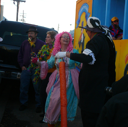 Mardi-Gras-2008-Phunny-Phorty-Phellows-Crawfish-Boil-4851b-hc