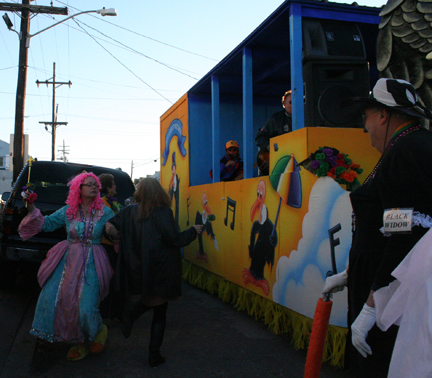 Mardi-Gras-2008-Phunny-Phorty-Phellows-Crawfish-Boil-4855