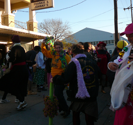 Mardi-Gras-2008-Phunny-Phorty-Phellows-Crawfish-Boil-4860b-hc