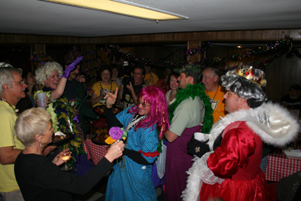 2010-Phunny-Phorty-Phellows-Jefferson-City-Buzzards-Meeting-of-the-Courts-Mardi-Gras-New-Orleans-2032