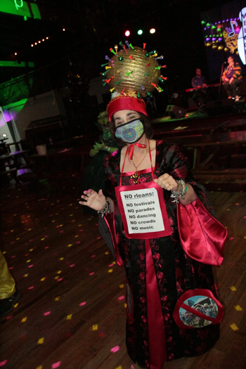 2021-Phunny-Phorty-Phellows-04824-Phestivities